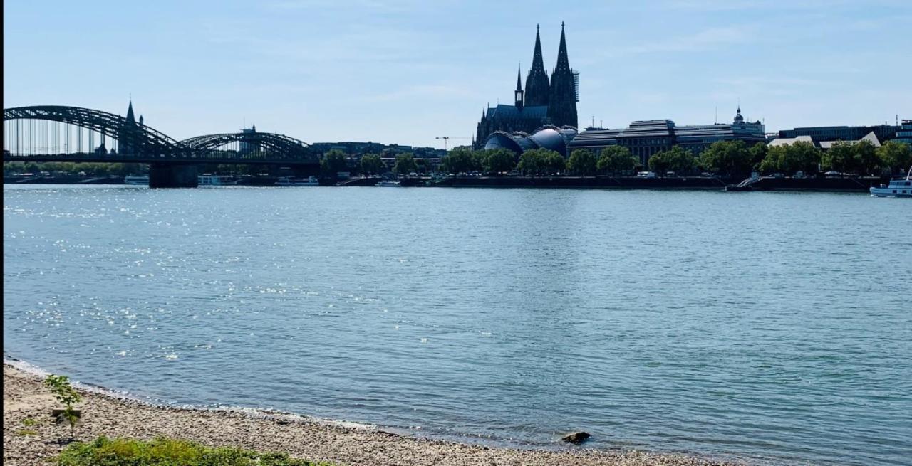 Messe Am Rhein Apartamento *